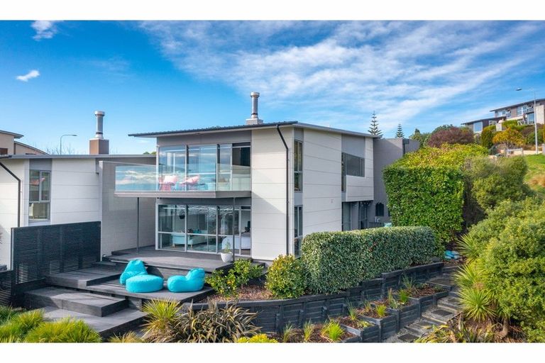 Photo of property in 79 Longhurst Terrace, Cashmere, Christchurch, 8022