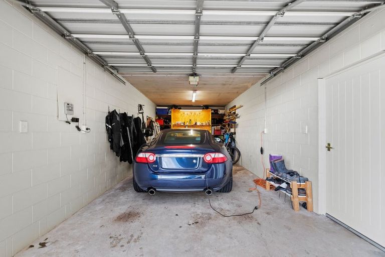 Photo of property in 9 Westview Place, Huntsbury, Christchurch, 8022