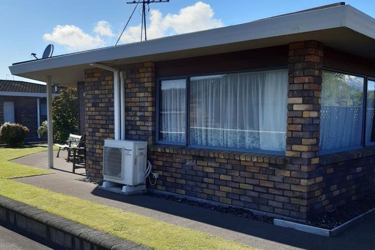 Property details for 1/19 Veale Road, Frankleigh Park, New Plymouth, 4310