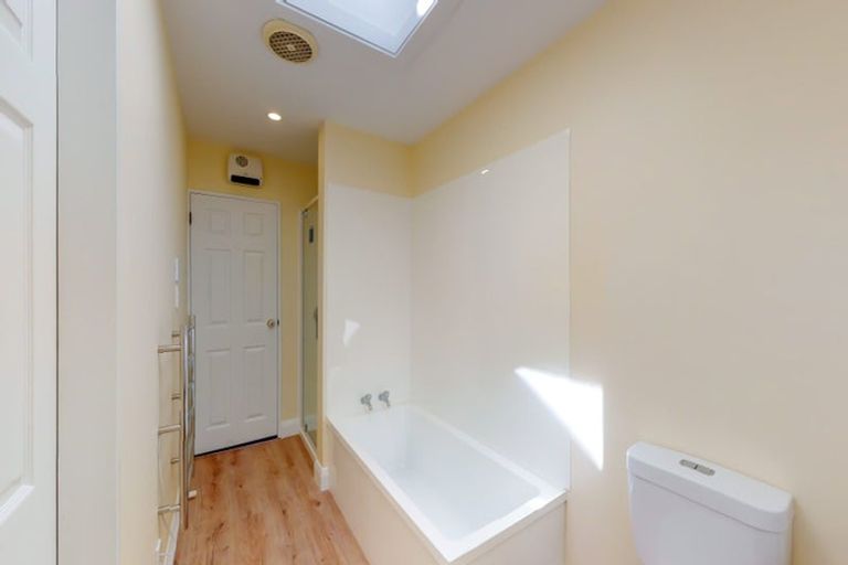 Photo of property in 16g Hobson Street, Thorndon, Wellington, 6011