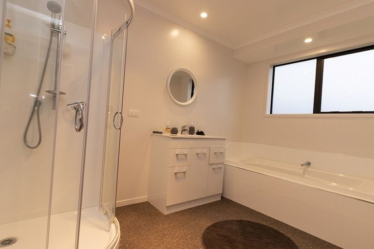 Photo of property in 22 Neil Street, Paeroa, 3600