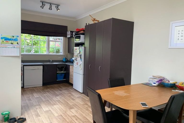 Photo of property in 71 Rolleston Street, Mount Cook, Wellington, 6021