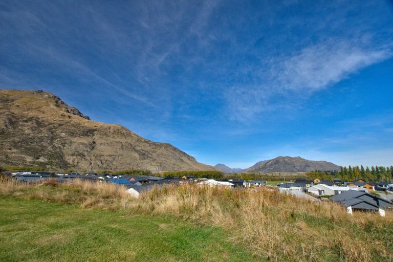 Photo of property in 18 Toni's Terrace, Lower Shotover, Queenstown, 9304