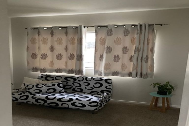 Photo of property in 67d Sabulite Road, Kelston, Auckland, 0602