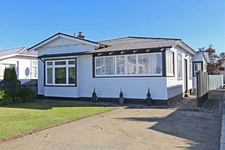 Photo of property in 1106 Karamu Road North, Mayfair, Hastings, 4122