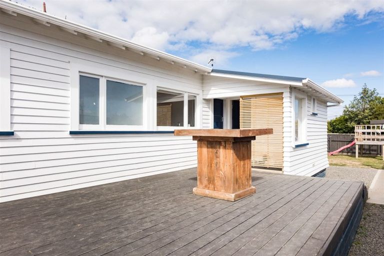 Photo of property in 42 King Street, Marton, 4710