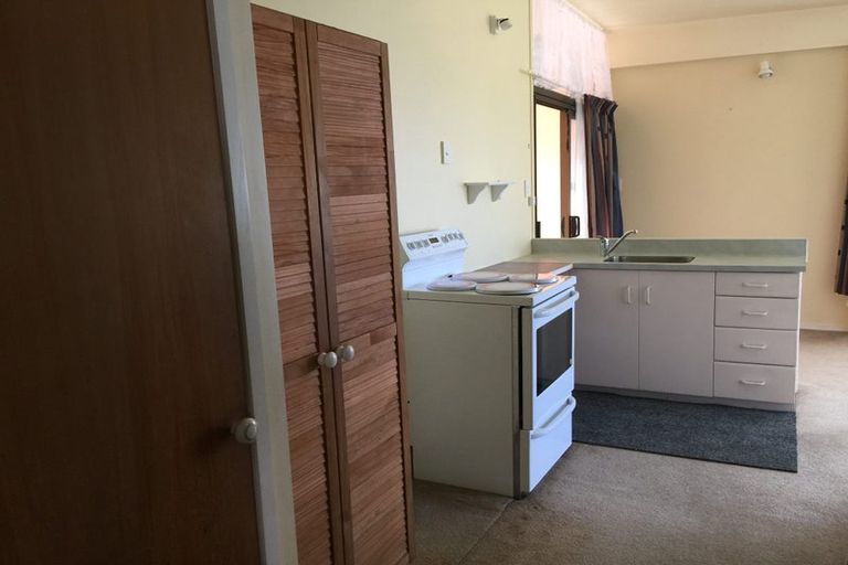 Photo of property in 94 Arran Road, Browns Bay, Auckland, 0630