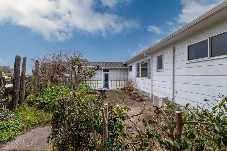 Photo of property in 1 Sheridan Crescent, Leamington, Cambridge, 3432