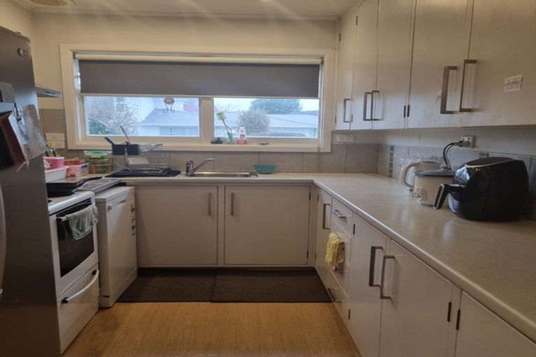 Photo of property in 3a Farnham Place, Ilam, Christchurch, 8041