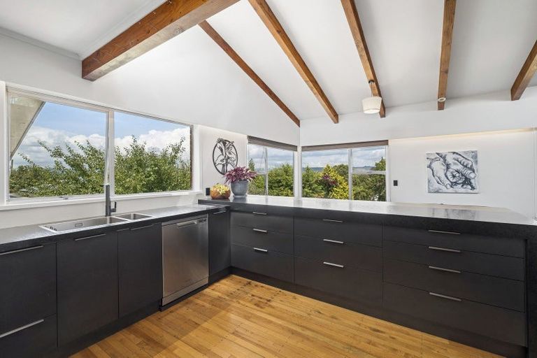 Photo of property in 54 Grand Vue Road, Kawaha Point, Rotorua, 3010