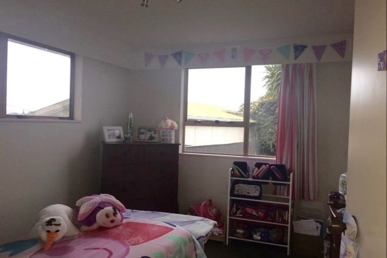 Photo of property in 23 Shanly Street, Brown Owl, Upper Hutt, 5018