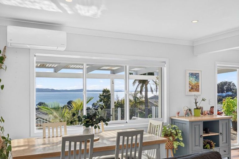 Photo of property in 954 Whangaparaoa Road, Manly, Whangaparaoa, 0930