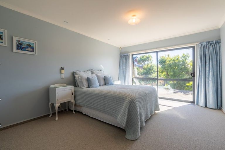 Photo of property in 15 Monarch Place, Paraparaumu Beach, Paraparaumu, 5032