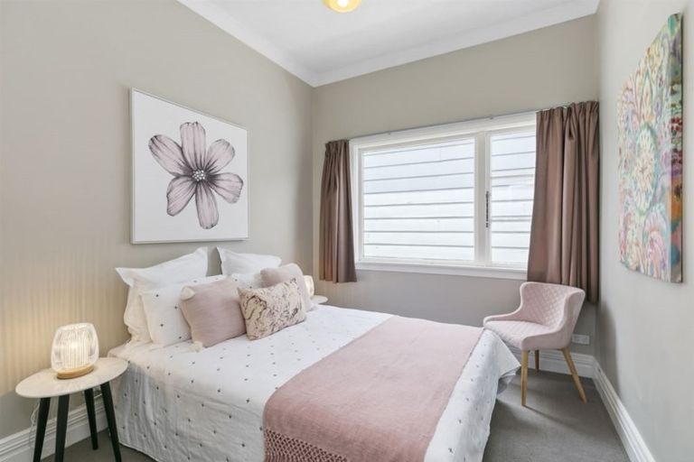 Photo of property in 35 Normanby Street, Newtown, Wellington, 6021