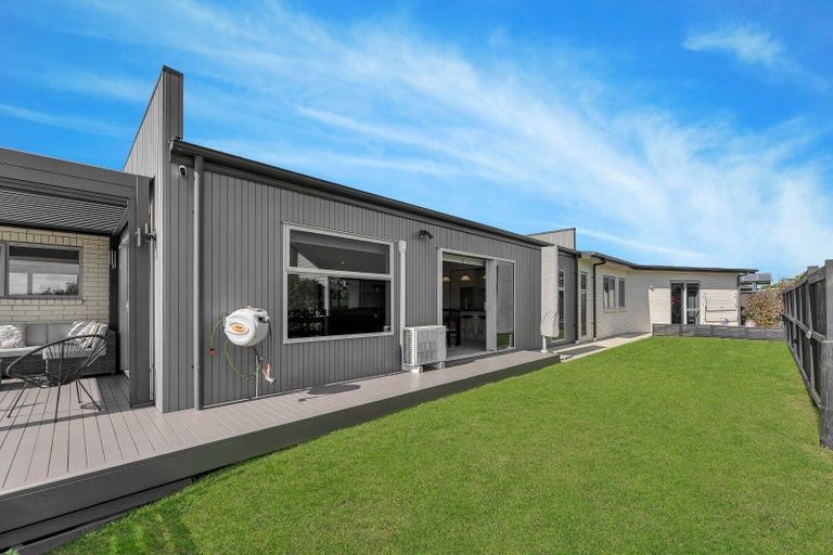 Photo of property in 15a Goble Road, Clarks Beach, Pukekohe, 2679