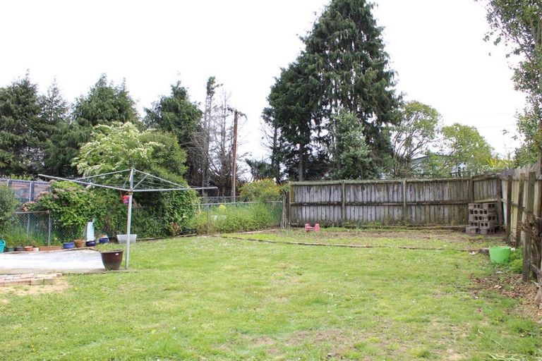 Photo of property in 3/58 View Road, Henderson, Auckland, 0612