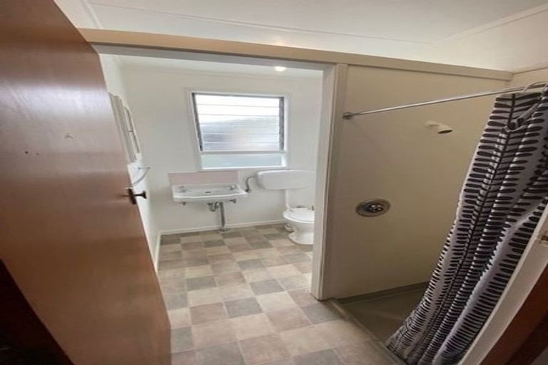 Photo of property in 303 Lyndon Road West, Hastings, 4122