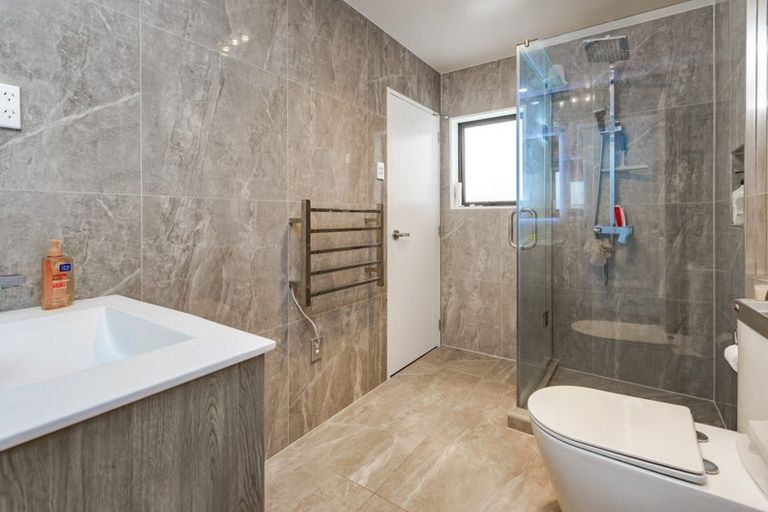 Photo of property in 18 Survila Street, Takanini, 2110