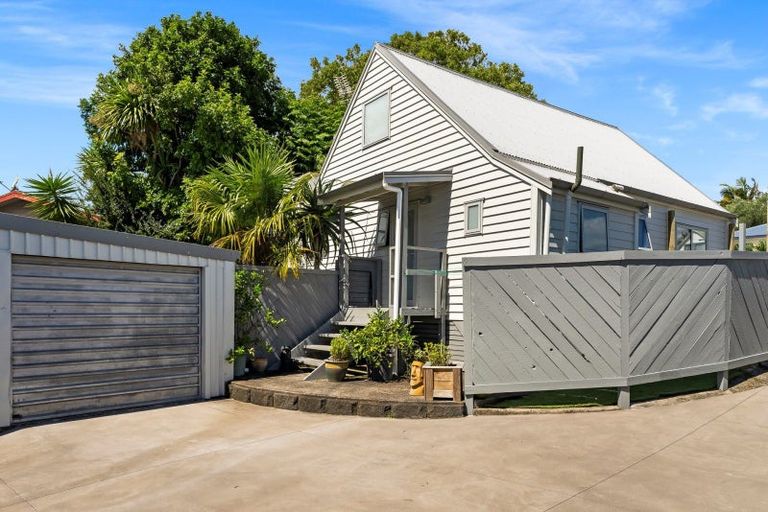 Photo of property in 49 Jonathon Street, Brookfield, Tauranga, 3110