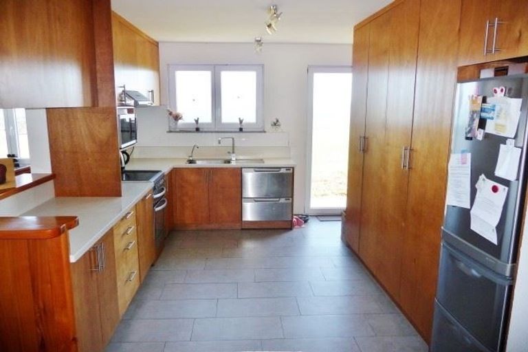 Photo of property in 10 Freyja Crescent, Coopers Beach, 0420