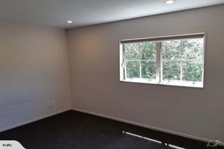 Photo of property in 4/8 Waldie Grove, Avalon, Lower Hutt, 5011