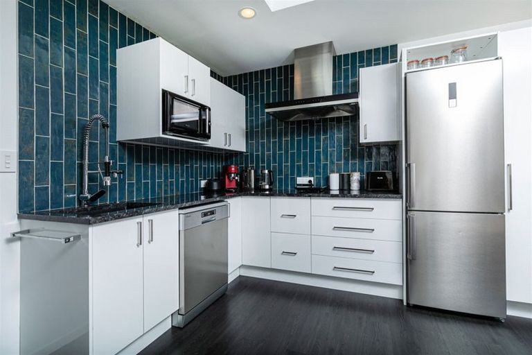 Photo of property in 22 View Ridge Drive, Ranui, Auckland, 0612