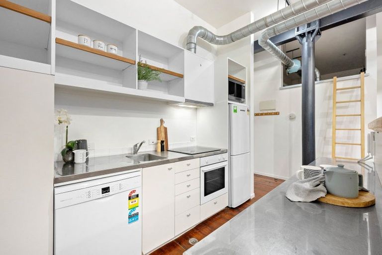 Photo of property in Hannahs Warehouse, 18/13 Leeds Street, Te Aro, Wellington, 6011