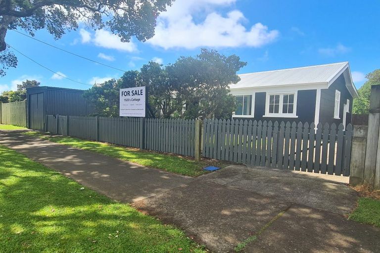 Photo of property in 23 Richmond Street, Fitzroy, New Plymouth, 4312