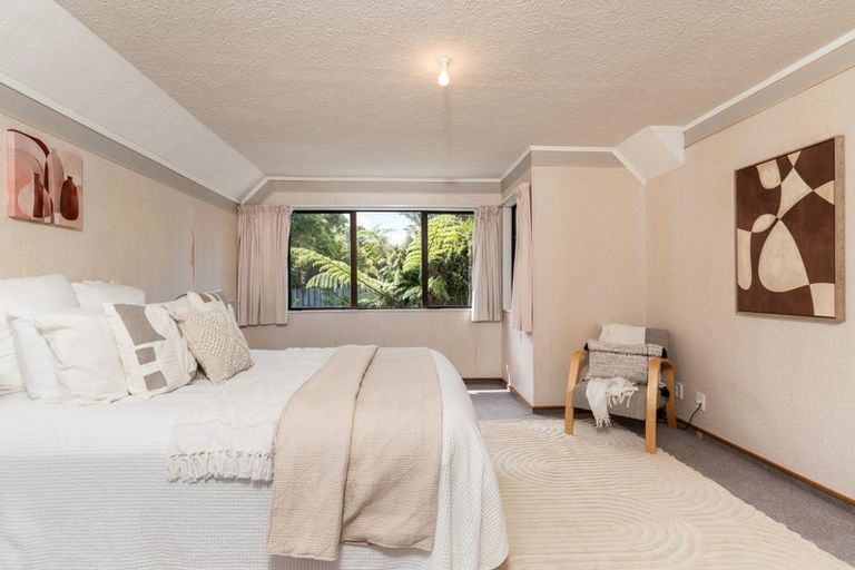 Photo of property in 46 Burbank Crescent, Churton Park, Wellington, 6037