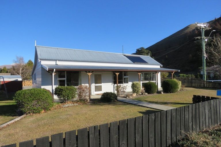 Photo of property in 63 Ferguson Street, Kurow, 9435