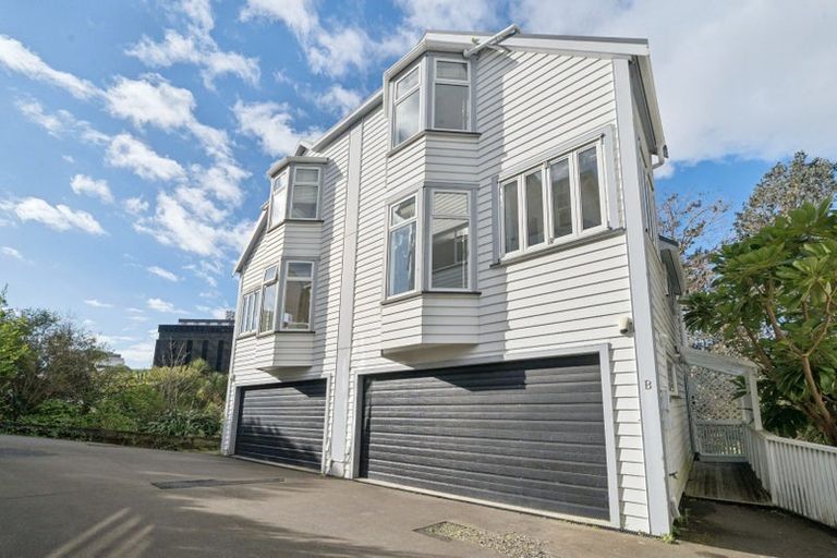 Photo of property in 55b Bolton Street, Kelburn, Wellington, 6012