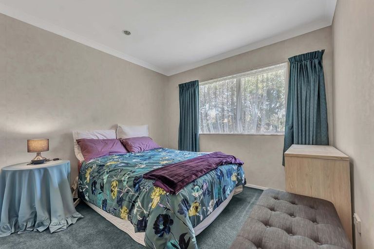 Photo of property in 60 Wattle Farm Road, Wattle Downs, Auckland, 2103