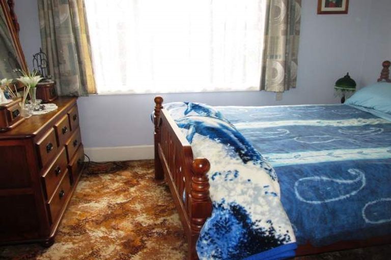 Photo of property in 35 Davis Street, Reefton, 7830