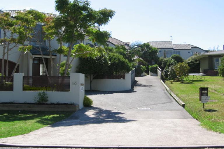 Photo of property in 1/10 Ringwood Street, Torbay, Auckland, 0630