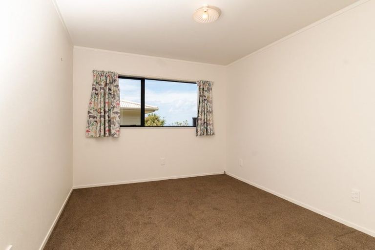 Photo of property in 2/150 Arran Road, Browns Bay, Auckland, 0630