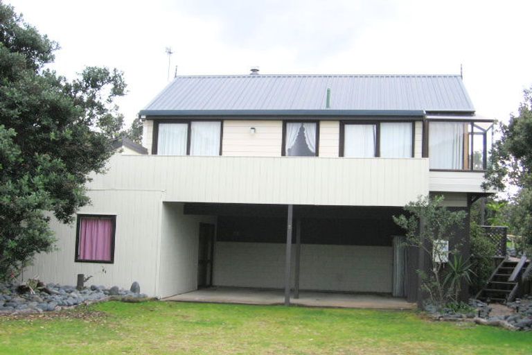 Photo of property in 8 Braddock Grove, Pauanui, Hikuai, 3579