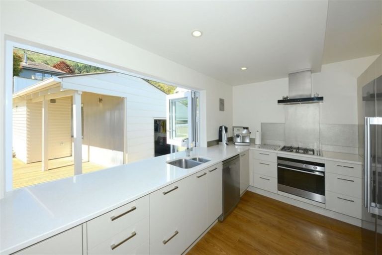 Photo of property in 5 Harbour View Terrace, Cass Bay, Lyttelton, 8082