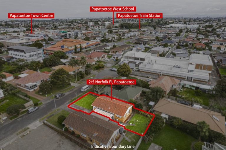 Photo of property in 2/5 Norfolk Place, Papatoetoe, Auckland, 2025