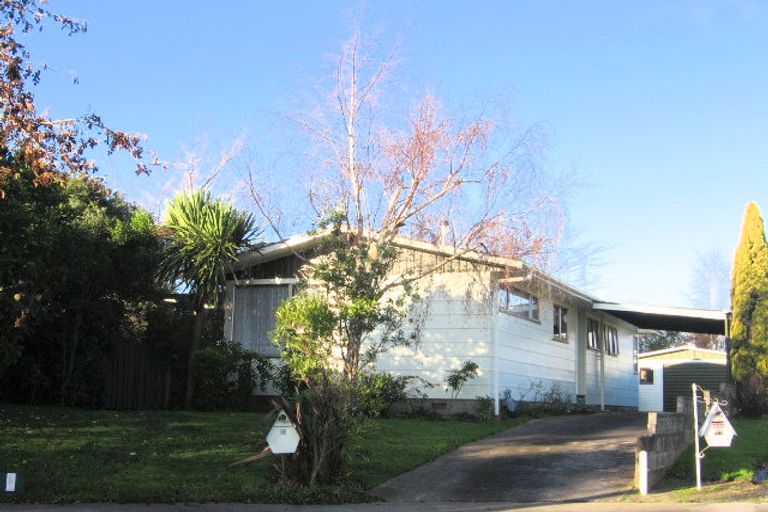 Photo of property in 25 Dunk Place, Milson, Palmerston North, 4414