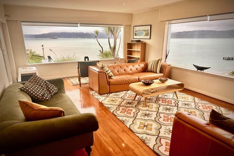 Photo of property in 8 Beere Haven Steps, Seatoun, Wellington, 6022