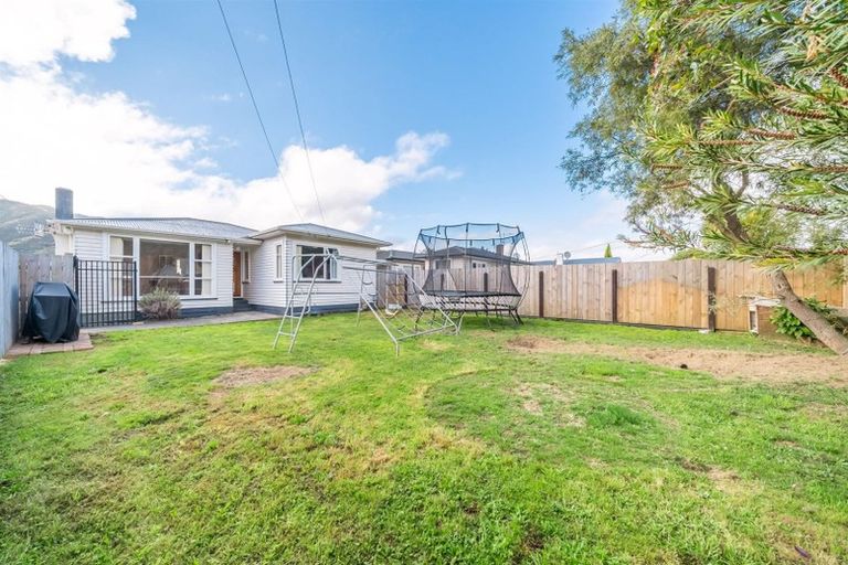 Photo of property in 70 Westminster Road, Wainuiomata, Lower Hutt, 5014