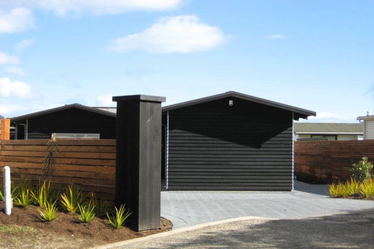 Photo of property in 42 Nisbet Terrace, Kinloch, Taupo, 3377