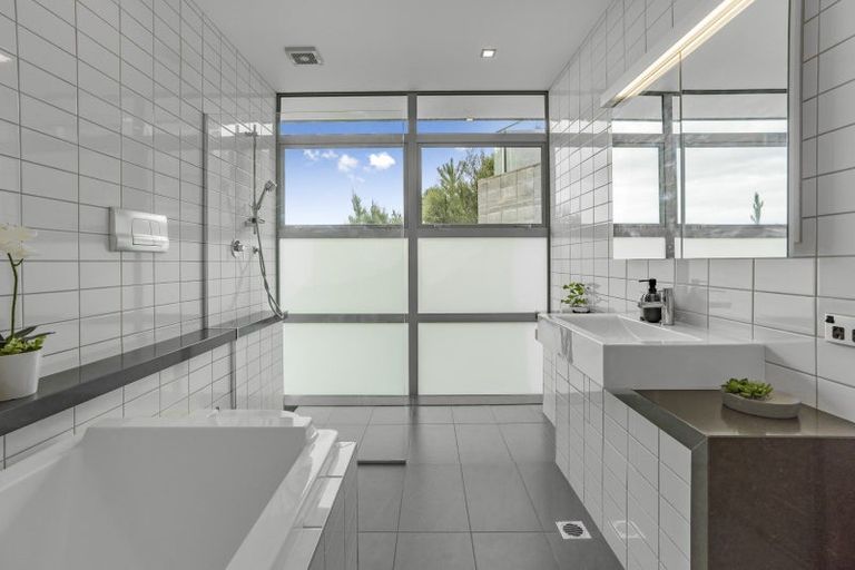 Photo of property in 13a Walter Road, Lowry Bay, Lower Hutt, 5013