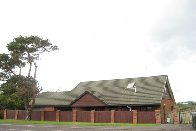 Photo of property in 373 Mangorei Road, Merrilands, New Plymouth, 4312