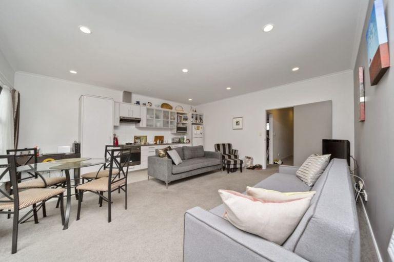 Photo of property in 9/38 Maratahu Street, Westown, New Plymouth, 4310