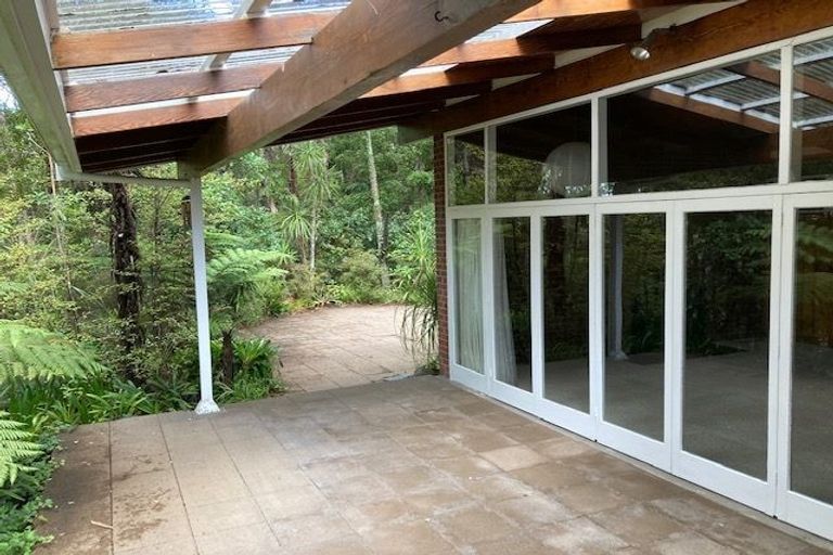 Photo of property in 202 Konini Road, Titirangi, Auckland, 0604