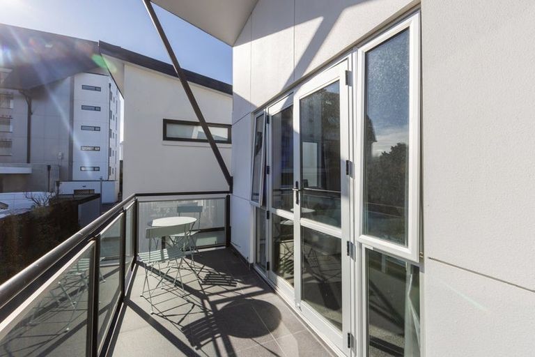 Photo of property in 11/12 Latimer Square, Christchurch Central, Christchurch, 8011