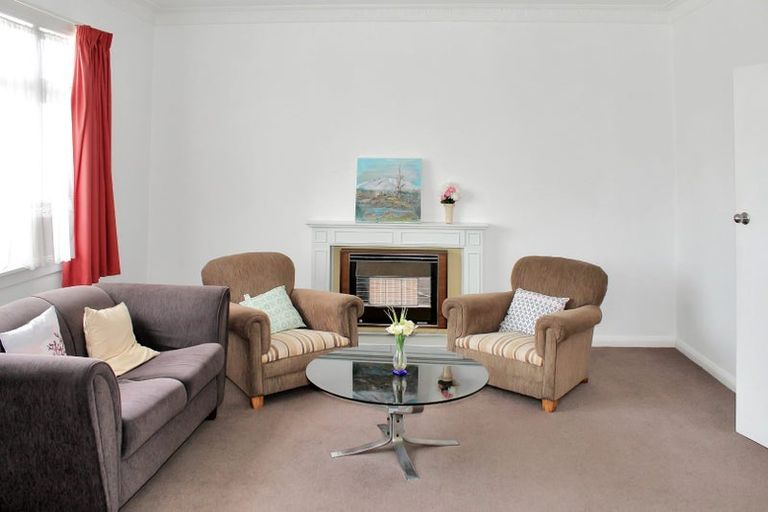 Photo of property in 732 Tremaine Avenue, Palmerston North, 4414