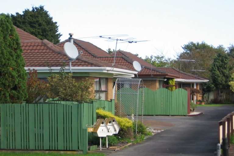 Photo of property in 1/15 Maunu Road, Papatoetoe, Auckland, 2025