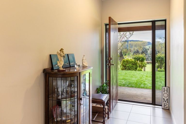 Photo of property in 879 Tukairangi Road, Acacia Bay, Taupo, 3385